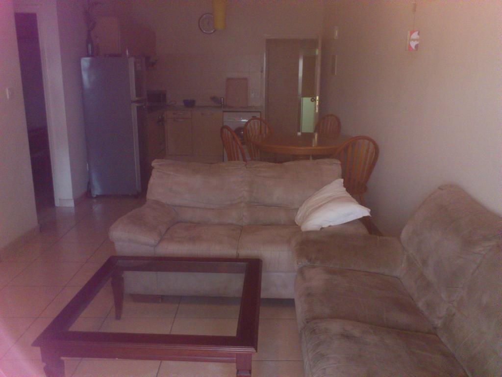 Carisa Olympic Court Apartment Larnaca Pokój zdjęcie